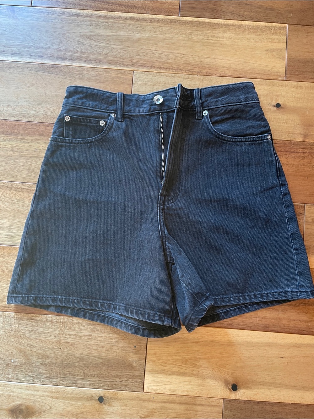 Everlane High Waist Shorts 26